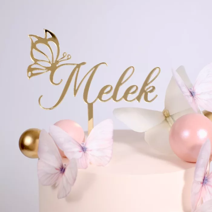 Eleganter personalisierter Cake Topper mit Schmetterlingen und Bubbles in Blush, Roségold und Gold – ideal für Hochzeitstorten oder besondere Anlässe