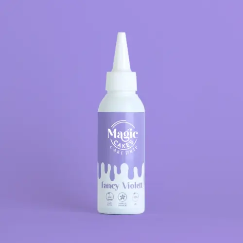 Weiße Spritzflasche mit violettem Motiv Magic Cakes Cake Drip auf violettem Hintergrund