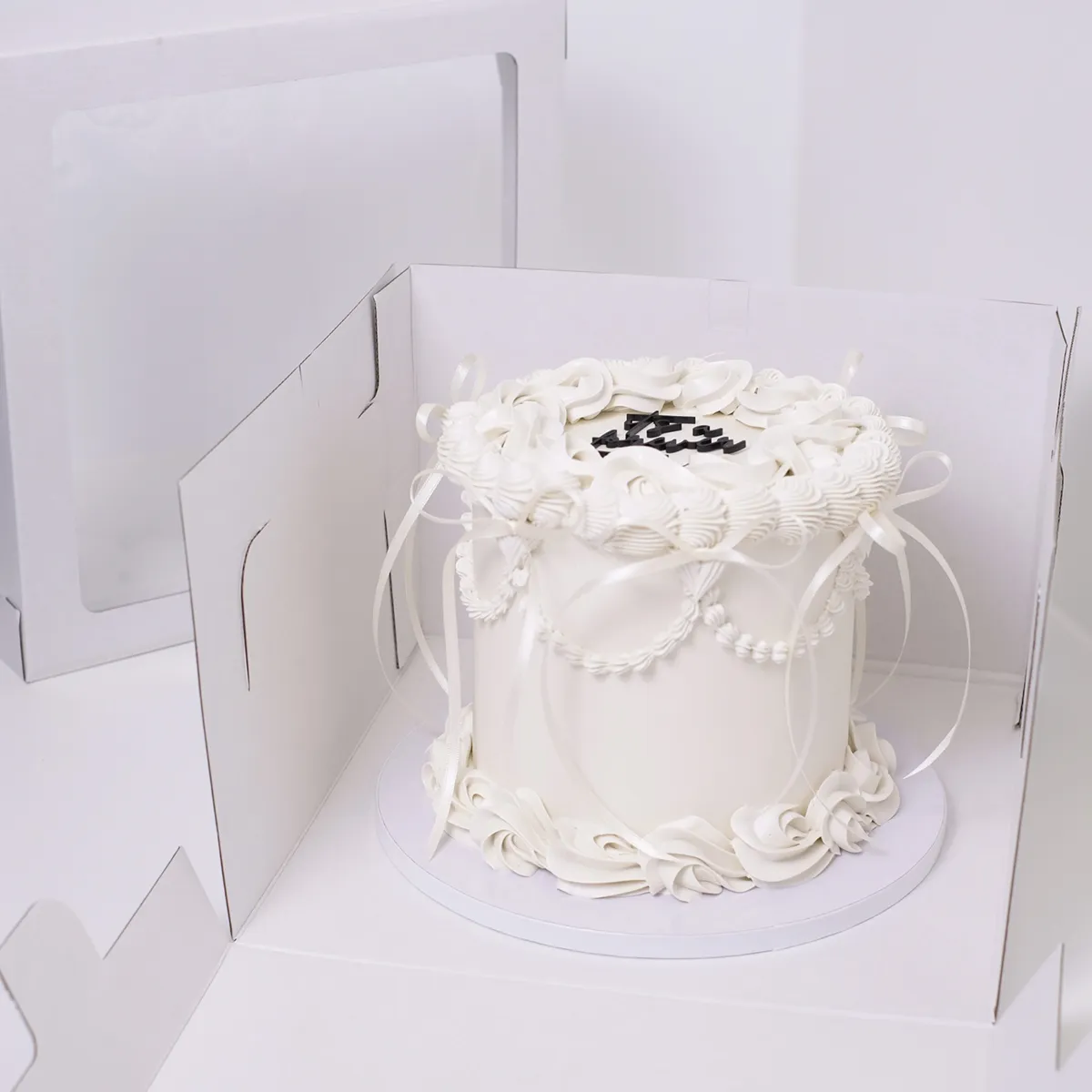 Tortenbox Weiß mit Sichtfenster - 30x30x20 cm – Bild 3